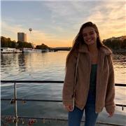 Etudiante anglaise a Paris qui parle courrament francais